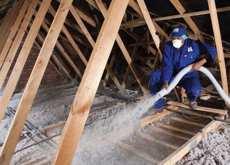 Thermguard cellulose fibre ceiling insulation installation