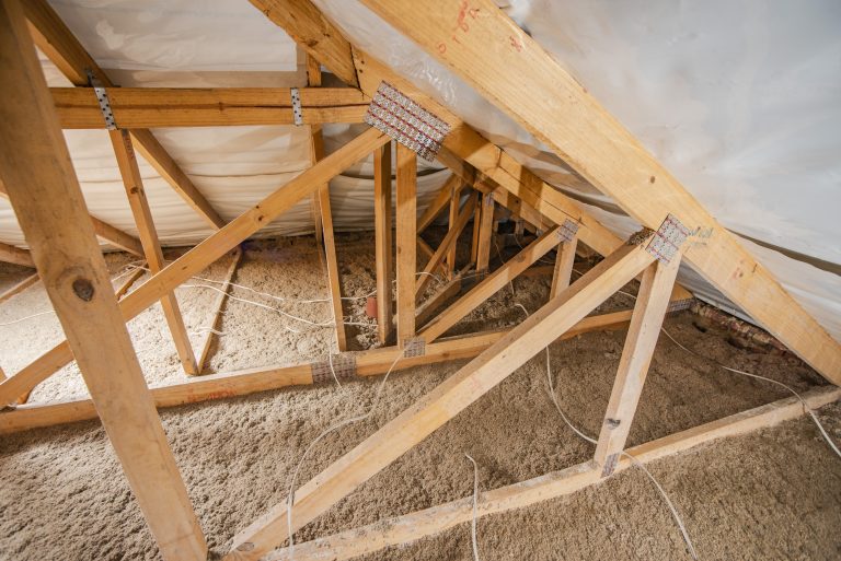 Thermguard cellulose fibre ceiling insulation installation
